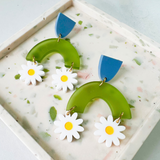 Daisy Chain Arch Earrings- Olive